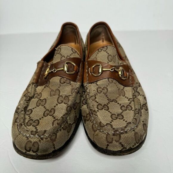VINTAGE GUCCI BROWN GG MONOGRAM CANVAS LOAFERS - Picture 3 of 8